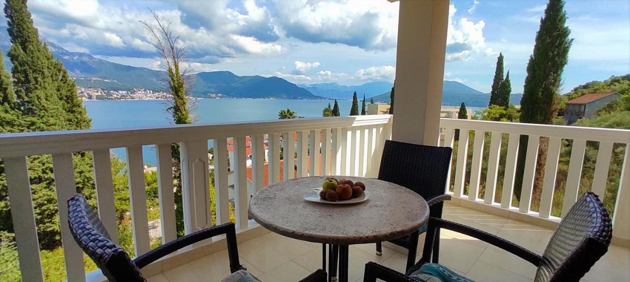 Villa Boka Sunrise Apartments Herceg Novi Exterior foto