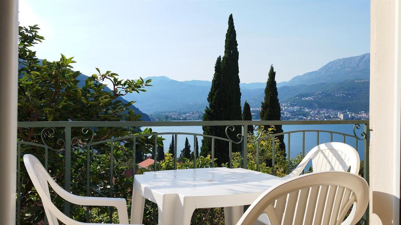 Villa Boka Sunrise Apartments Herceg Novi Cameră foto